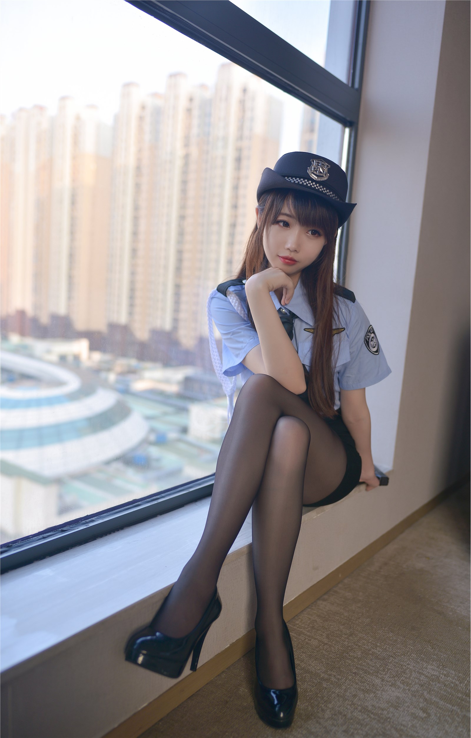Xueqi SAMA policewoman(3)